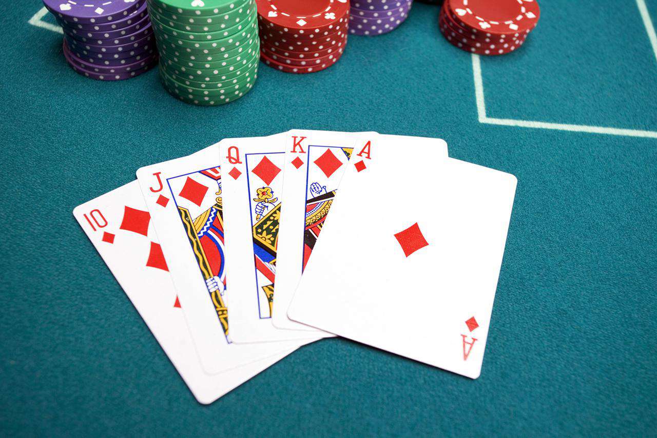 Mẹo chơi đánh bài Poker online kiếm tiền hiệu quả nhất?